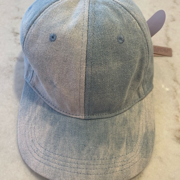 WASHED DENIM BASEBALL HAT W PEARL BOW DETAIL. Adjustable fit! New - Picture 1 of 7